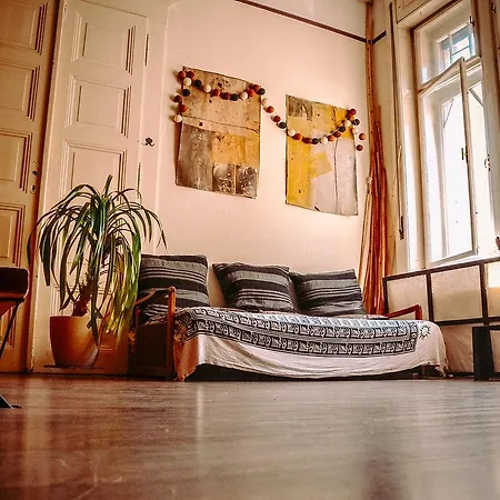 Mandala Albergue